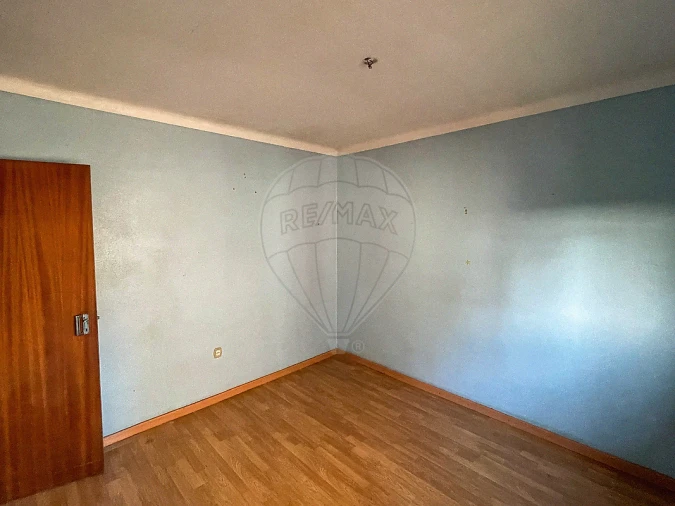 Moradia T3 para Venda em Santa Clara e Castelo Viegas Foto 10