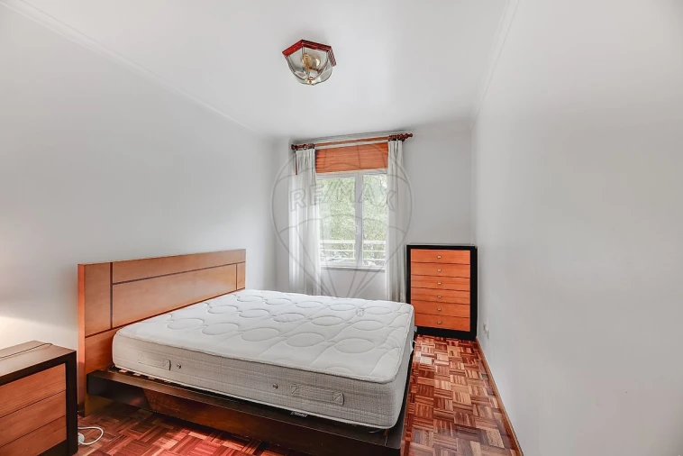 Apartamento T2 para Venda em Benfica Foto 6