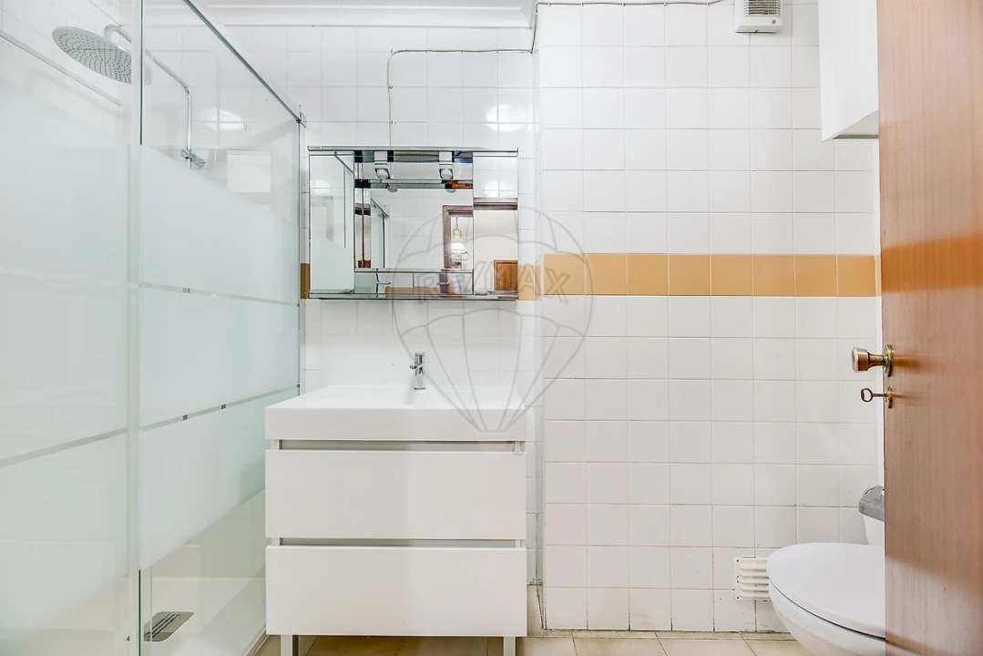 Apartamento T2 para Venda em Benfica Foto 15