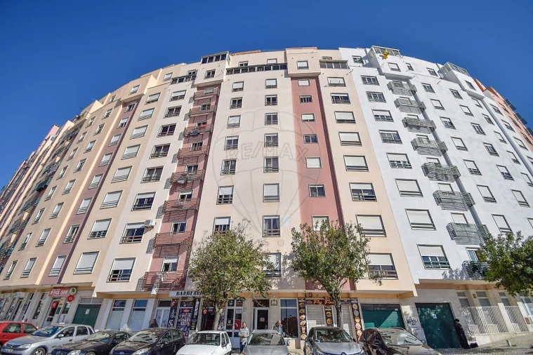 Apartamento T2 para Venda em Rio de Mouro