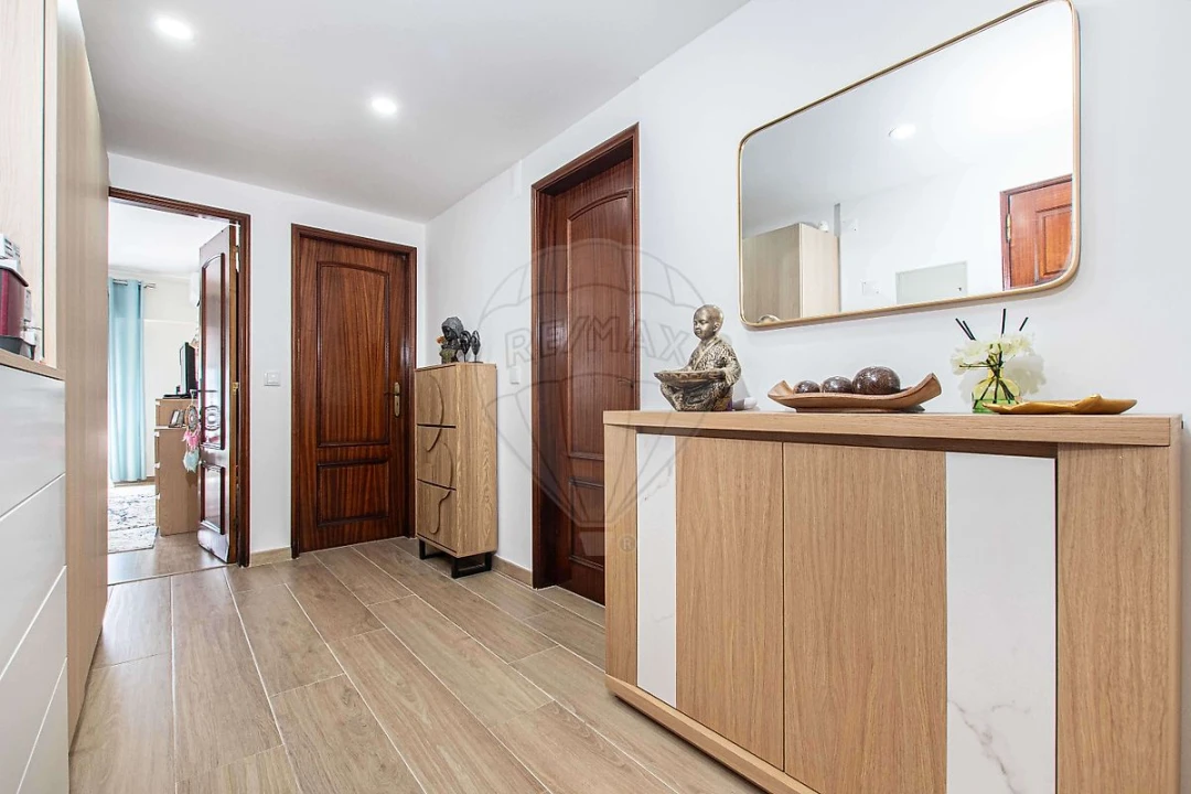 Apartamento T2 para Venda em Vialonga Foto 11