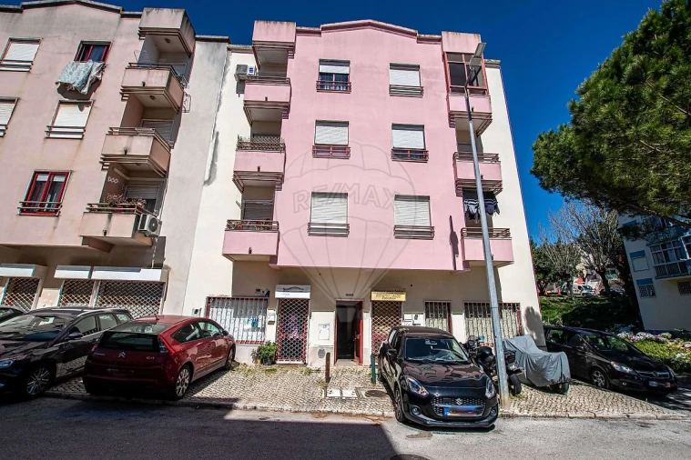 Apartamento T2 para Venda em Vialonga Foto 5