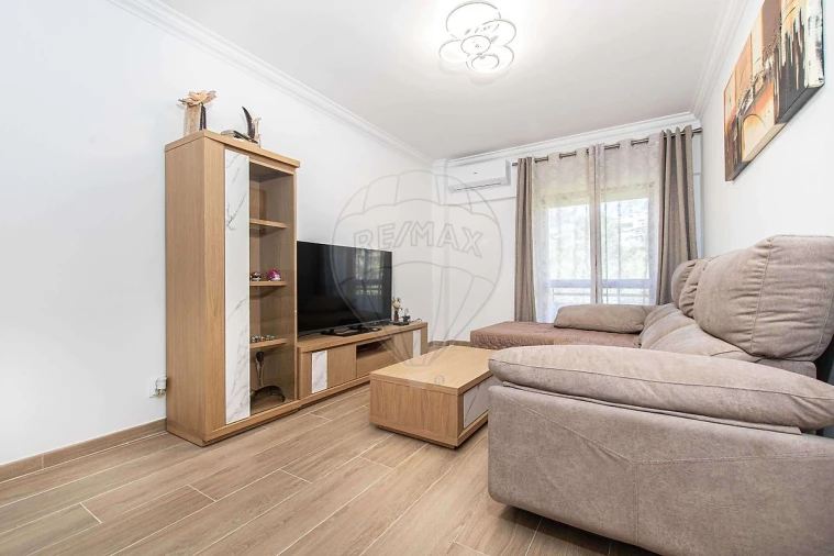 Apartamento T2 para Venda em Vialonga Foto 13