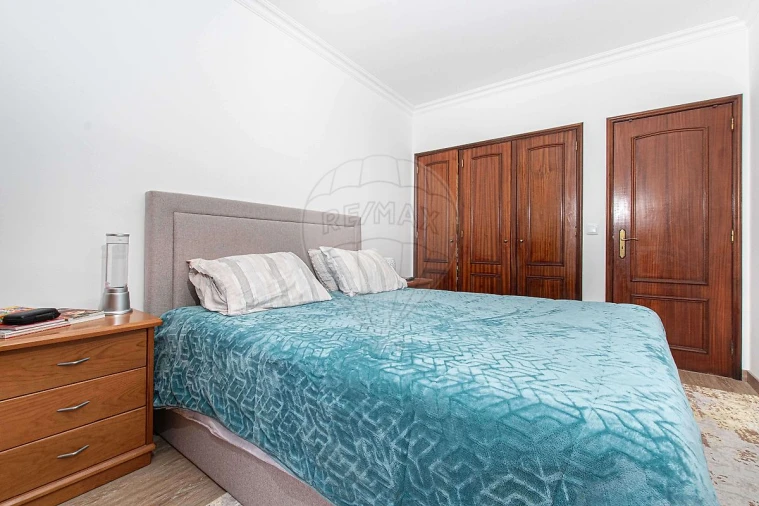 Apartamento T2 para Venda em Vialonga Foto 6