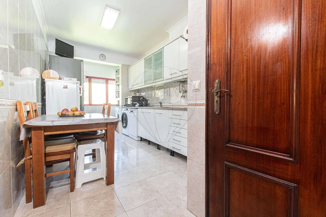 Apartamento T2 para Venda em Vialonga Foto 17