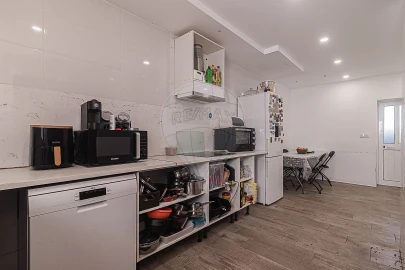 Moradia T3 para Venda em Almargem do Bispo, Pêro Pinheiro e Montelavar