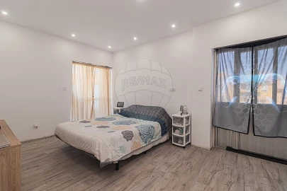 Moradia T3 para Venda em Almargem do Bispo, Pêro Pinheiro e Montelavar