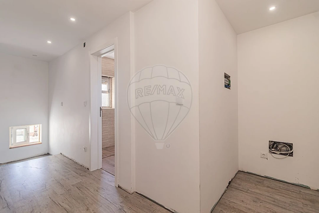 Moradia T3 para Venda em Almargem do Bispo, Pêro Pinheiro e Montelavar Foto 19