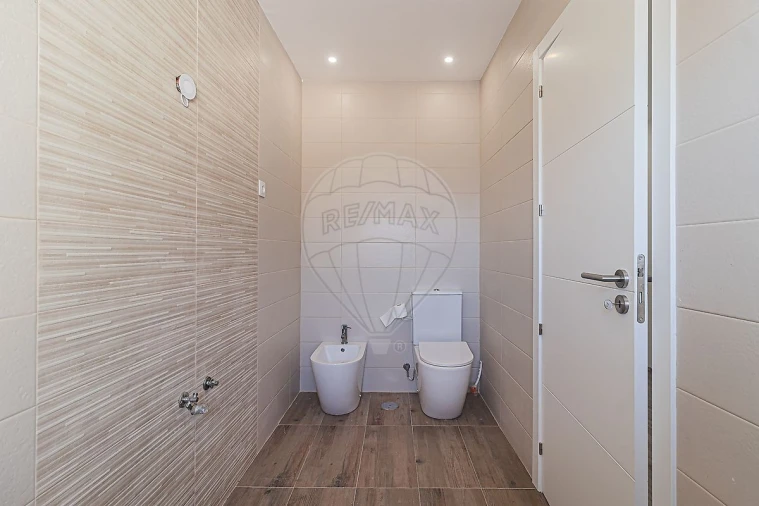 Moradia T3 para Venda em Almargem do Bispo, Pêro Pinheiro e Montelavar Foto 20