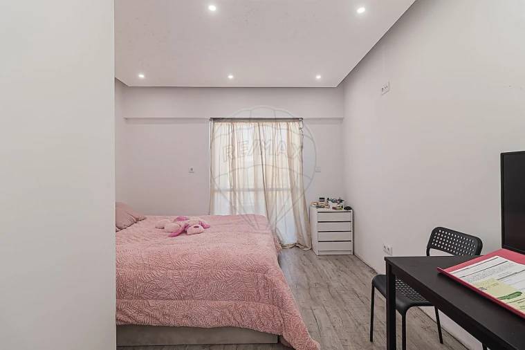 Moradia T3 para Venda em Almargem do Bispo, Pêro Pinheiro e Montelavar Foto 5