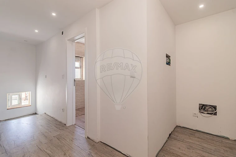 Moradia T3 para Venda em Almargem do Bispo, Pêro Pinheiro e Montelavar Foto 19