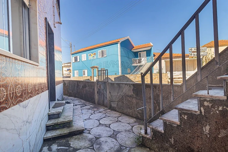 Moradia T3 para Venda em Almargem do Bispo, Pêro Pinheiro e Montelavar Foto 10