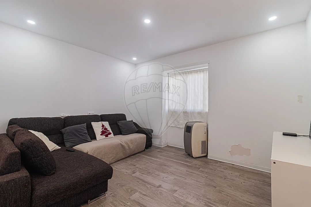 Moradia T3 para Venda em Almargem do Bispo, Pêro Pinheiro e Montelavar Foto 9