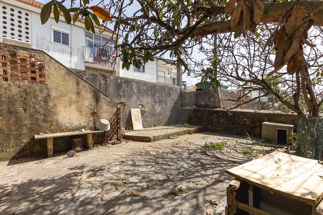 Moradia T3 para Venda em Almargem do Bispo, Pêro Pinheiro e Montelavar Foto 1