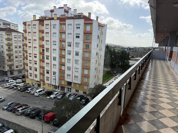 Apartamento T1 para Venda em Massamá e Monte Abraão Foto 5