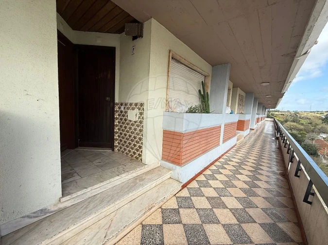 Apartamento T1 para Venda em Massamá e Monte Abraão Foto 4