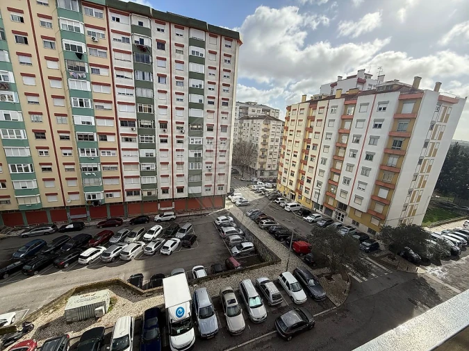 Apartamento T1 para Venda em Massamá e Monte Abraão Foto 3