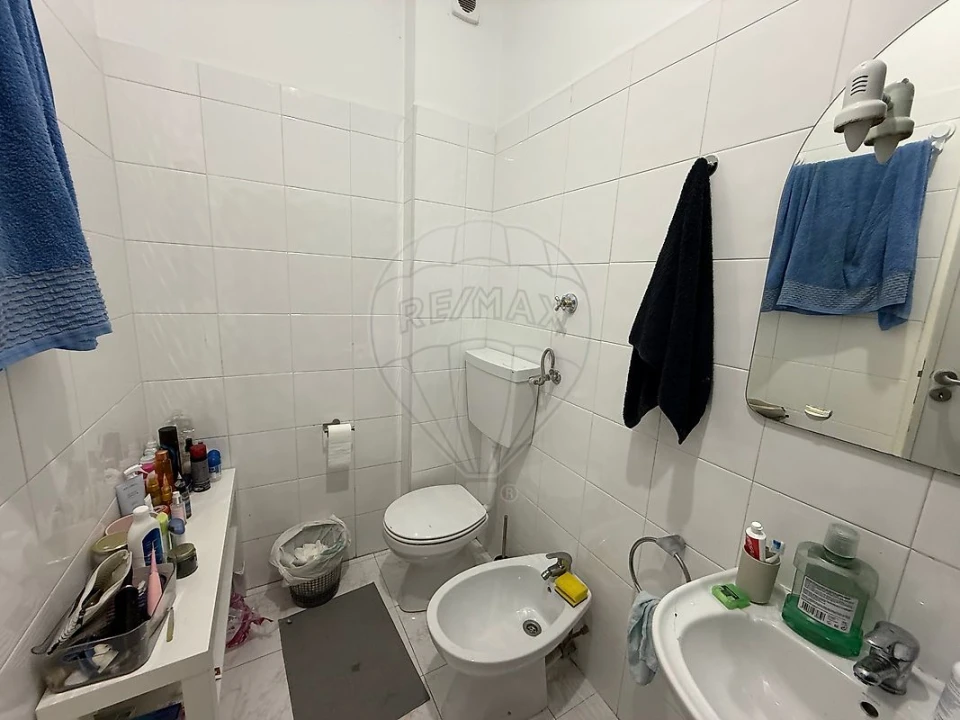 Apartamento T1 para Venda em Massamá e Monte Abraão Foto 10