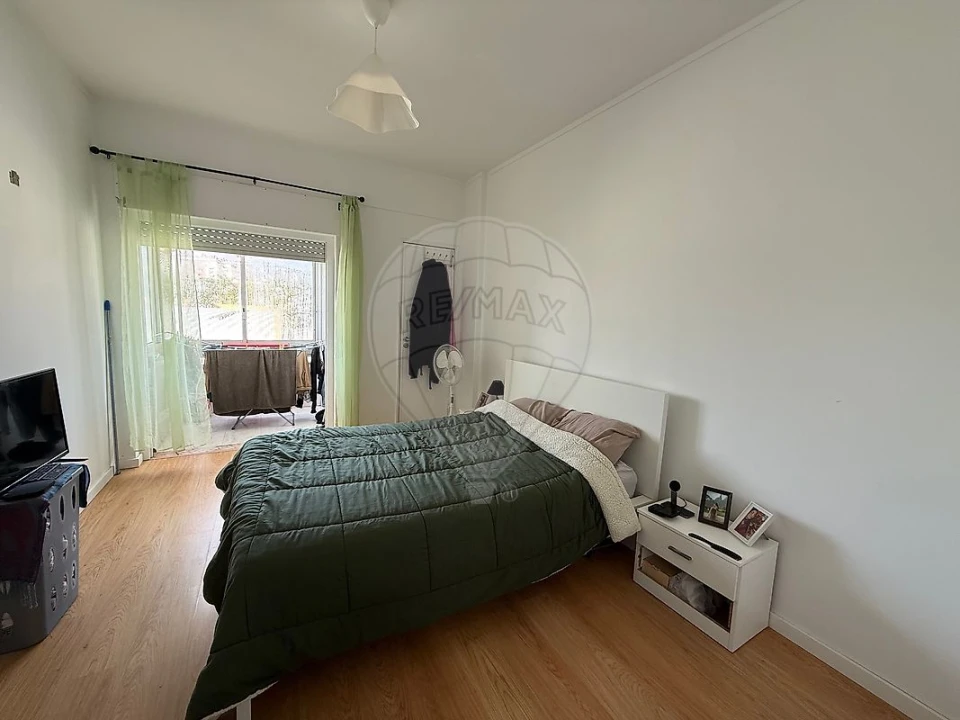 Apartamento T1 para Venda em Massamá e Monte Abraão Foto 9