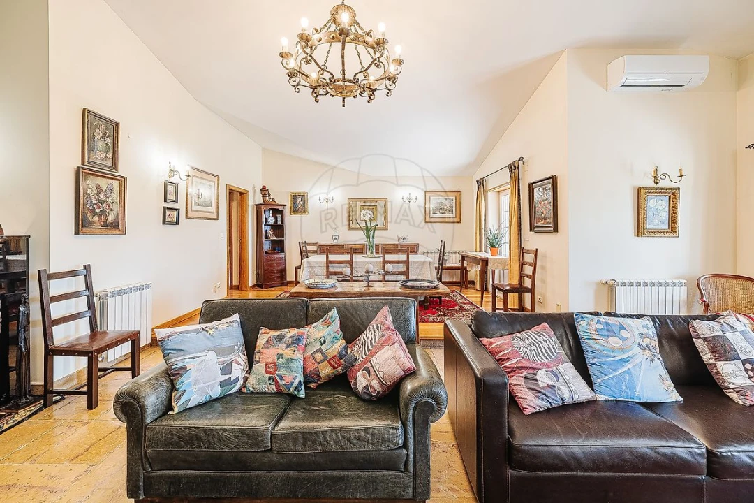 Moradia T4 para Venda em São João das Lampas e Terrugem Foto 8