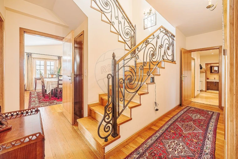 Moradia T4 para Venda em São João das Lampas e Terrugem Foto 16