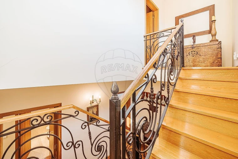 Moradia T4 para Venda em São João das Lampas e Terrugem Foto 17