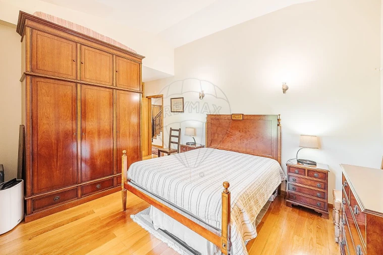 Moradia T4 para Venda em São João das Lampas e Terrugem Foto 13