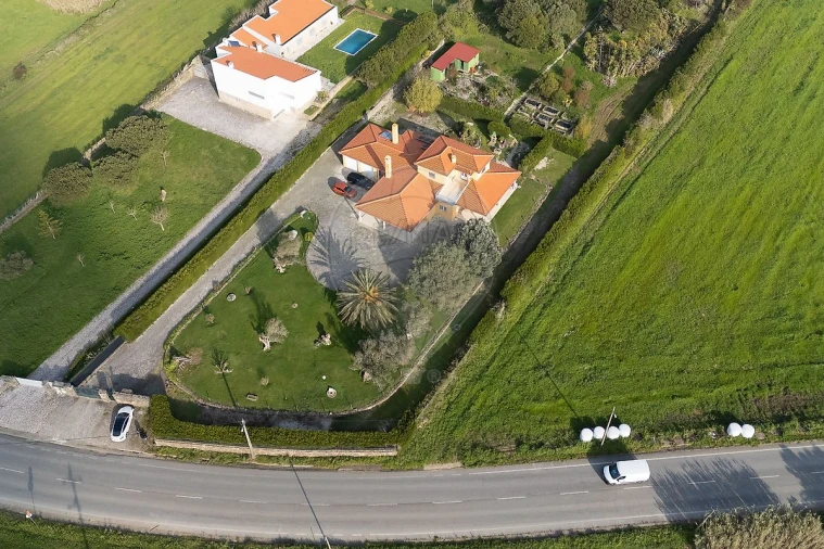 Moradia T4 para Venda em São João das Lampas e Terrugem Foto 37