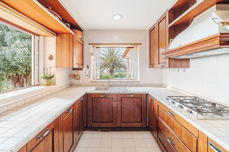 Moradia T4 para Venda em São João das Lampas e Terrugem Foto 9