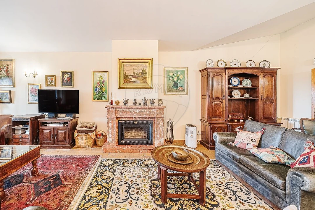 Moradia T4 para Venda em São João das Lampas e Terrugem Foto 4