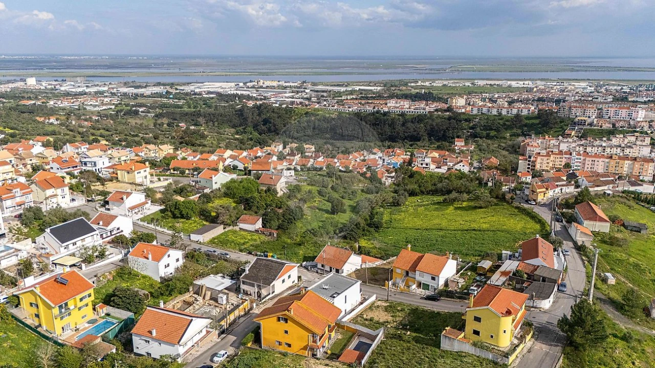 Terreno para Venda em Alverca do Ribatejo e Sobralinho Foto 15