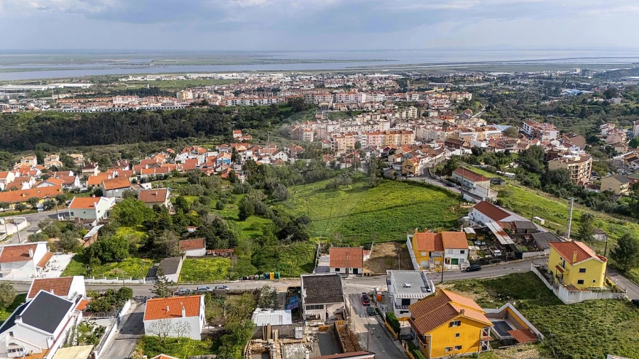 Terreno para Venda em Alverca do Ribatejo e Sobralinho Foto 14
