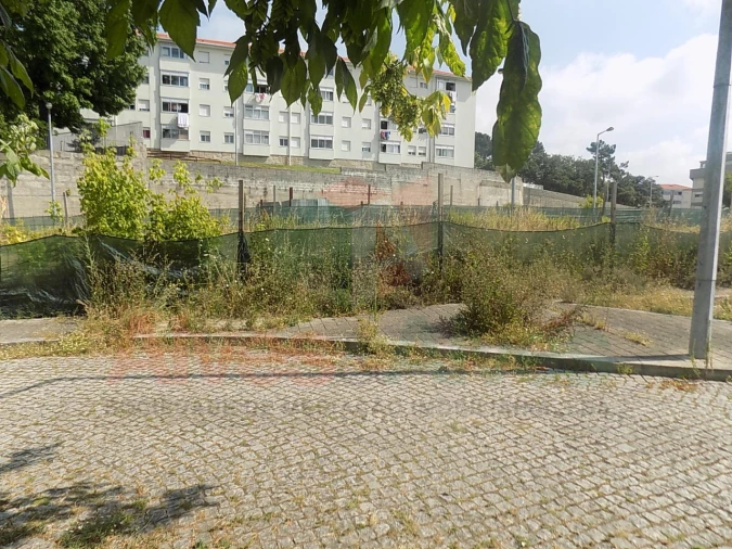 Terreno para Venda em Campanhã Foto 4