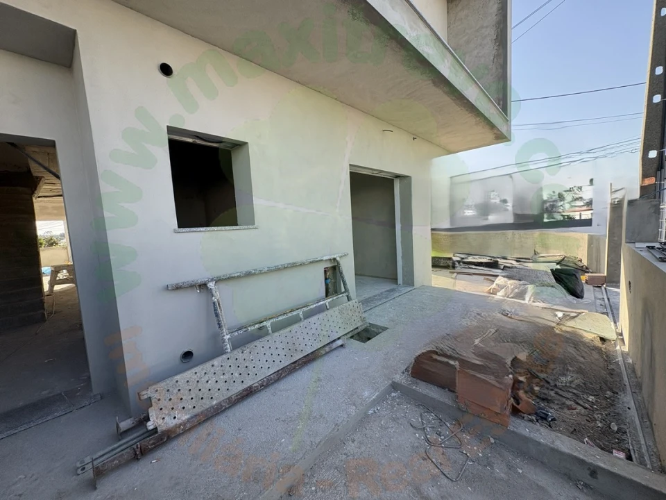Moradia T4 para Venda em Fernao Ferro Foto 11
