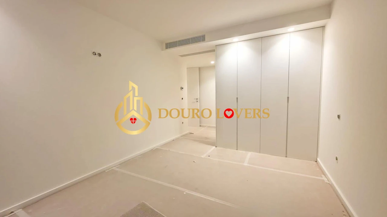 Apartamento T3 para Venda em São Felix da Marinha Foto 16