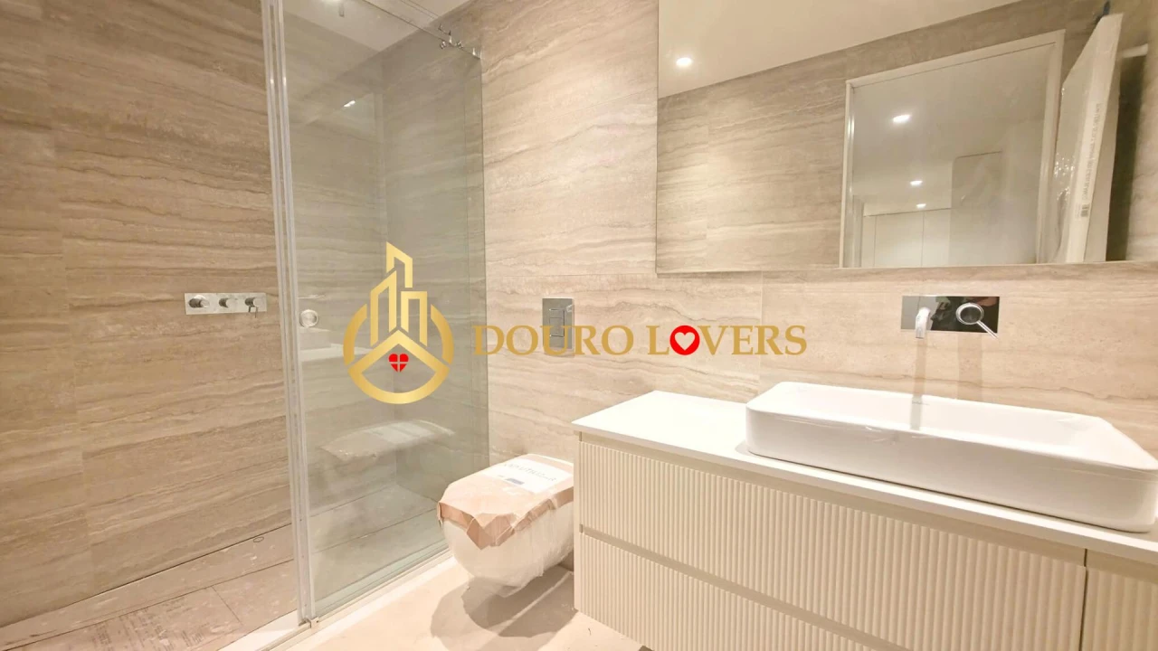 Apartamento T3 para Venda em São Felix da Marinha Foto 18