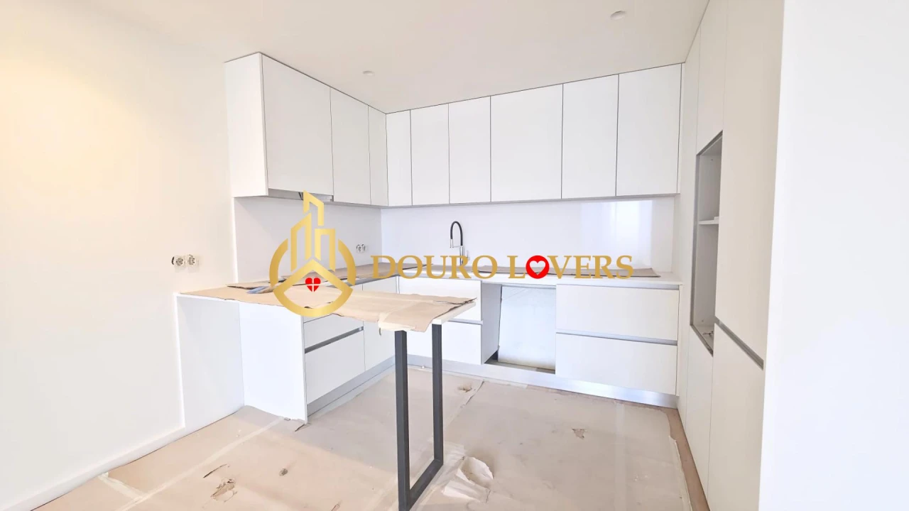 Apartamento T3 para Venda em São Felix da Marinha Foto 4