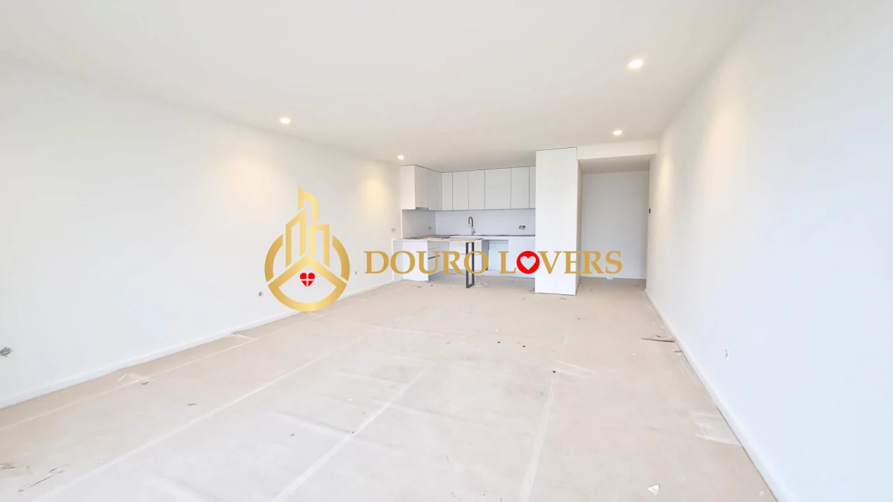 Apartamento T3 para Venda em São Felix da Marinha Foto 1