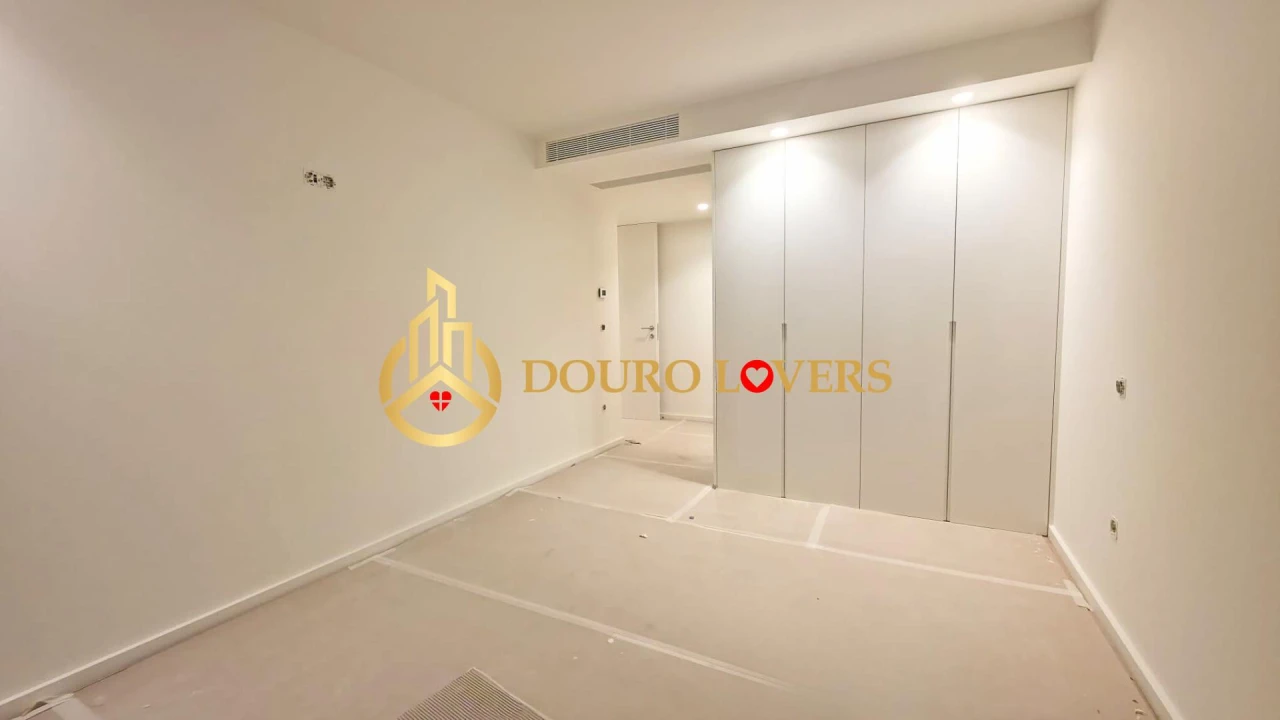 Apartamento T3 para Venda em São Felix da Marinha Foto 16