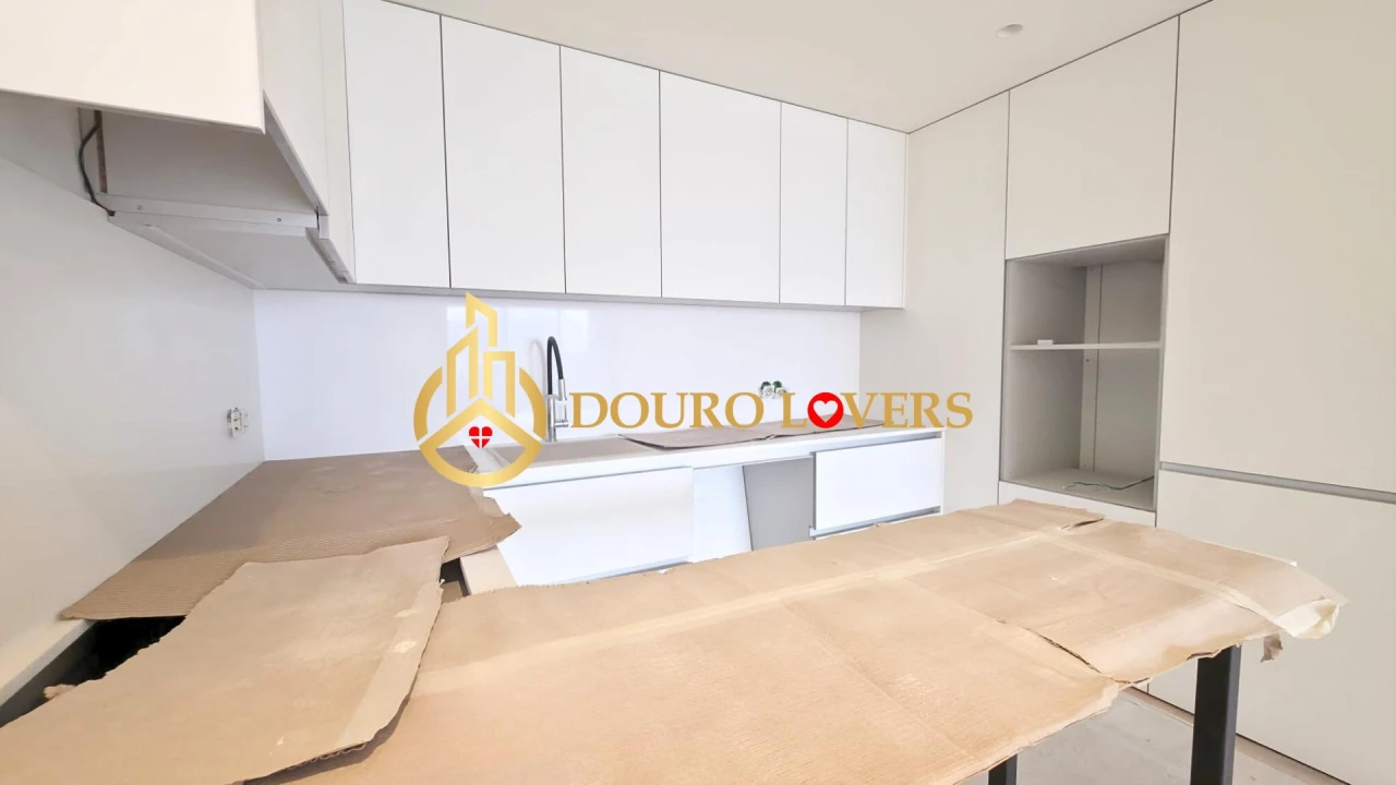 Apartamento T3 para Venda em São Felix da Marinha Foto 8