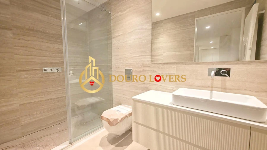 Apartamento T3 para Venda em São Felix da Marinha Foto 18