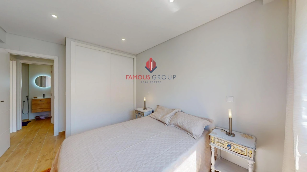 Apartamento T2 para Venda em Portimão Foto 14
