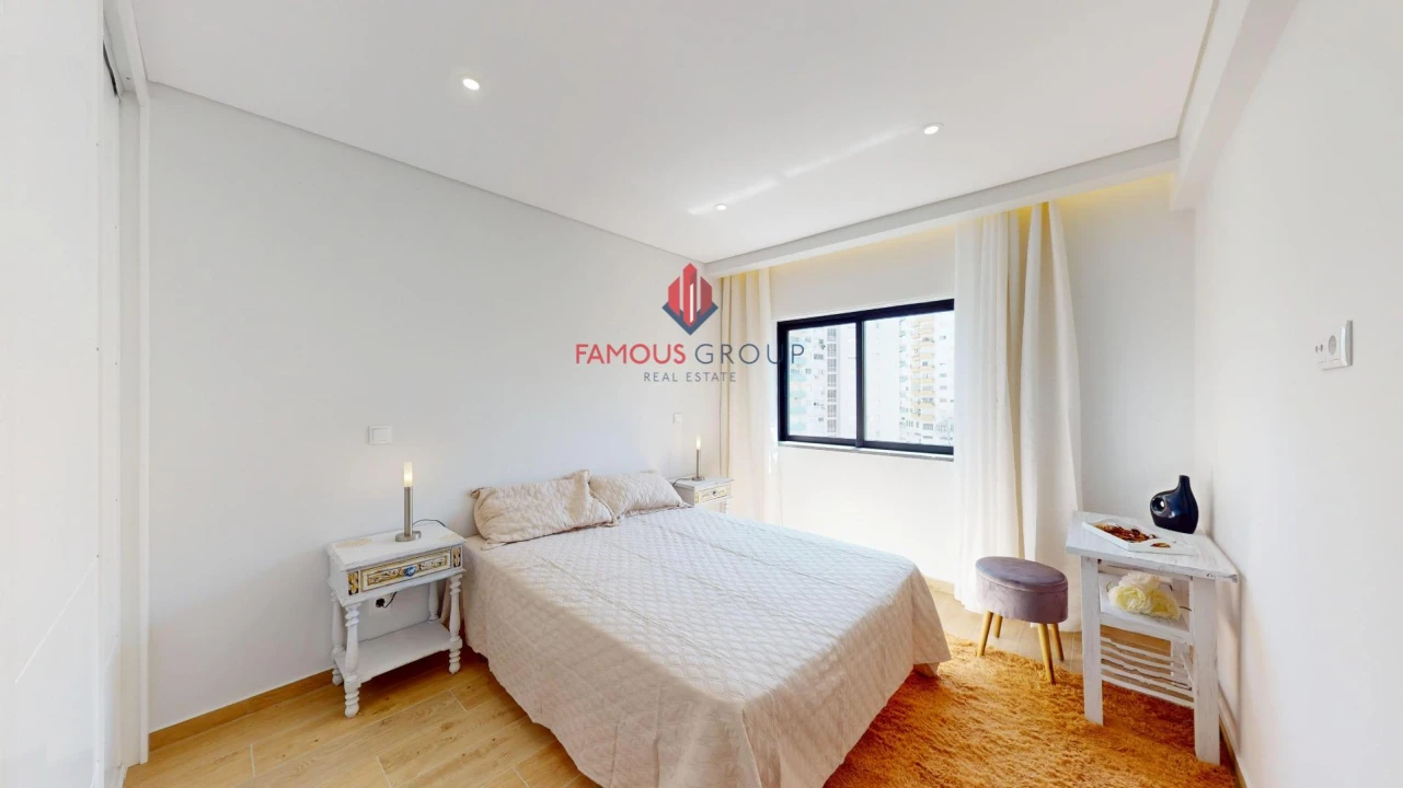 Apartamento T2 para Venda em Portimão Foto 16