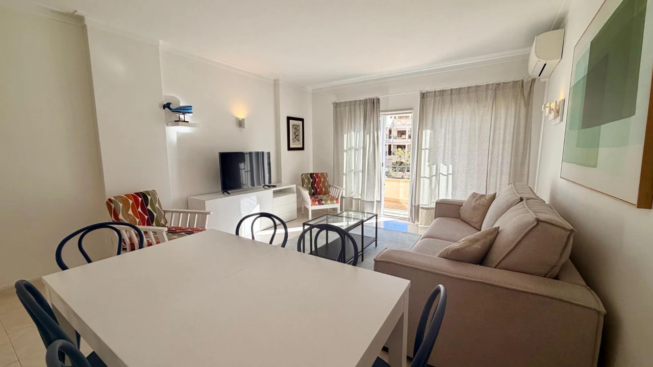 Apartamento T1 para Venda em Alvor Foto 5