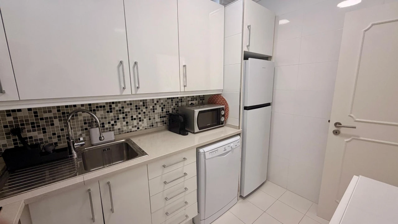 Apartamento T1 para Venda em Alvor Foto 8