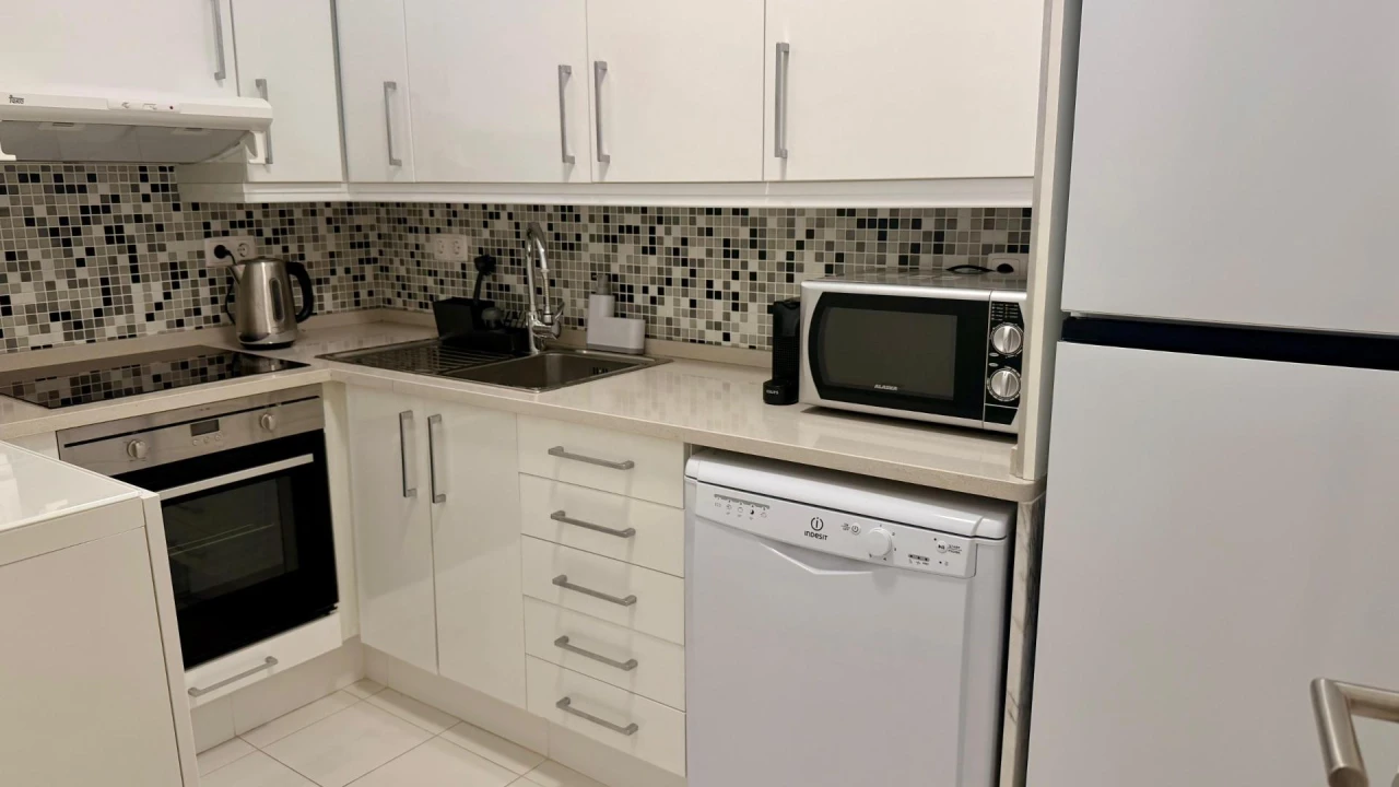 Apartamento T1 para Venda em Alvor Foto 9