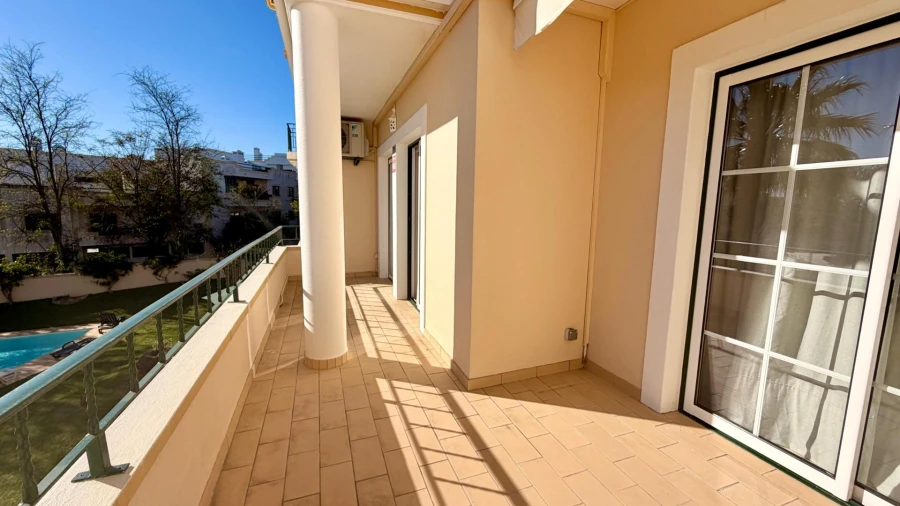 Apartamento T1 para Venda em Alvor Foto 19