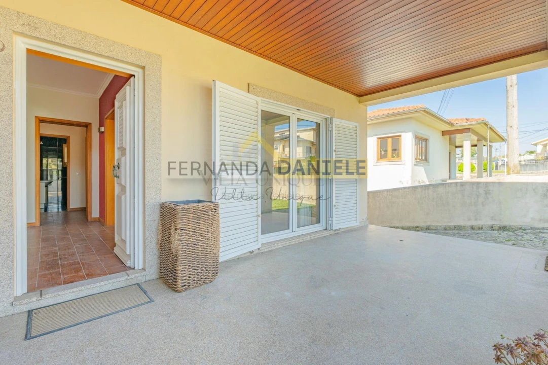 Moradia T4 para Venda em Santa Maria da Feira, Travanca, Sanfins e Espargo Foto 31