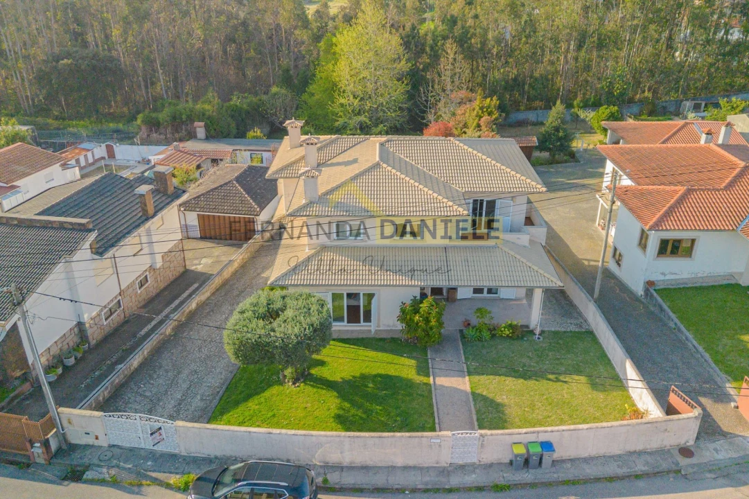 Moradia T4 para Venda em Santa Maria da Feira, Travanca, Sanfins e Espargo Foto 2