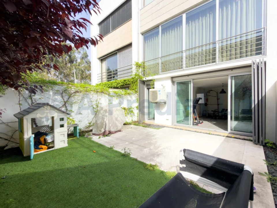 Moradia T3 para Venda em Nogueira e Silva Escura Foto 1